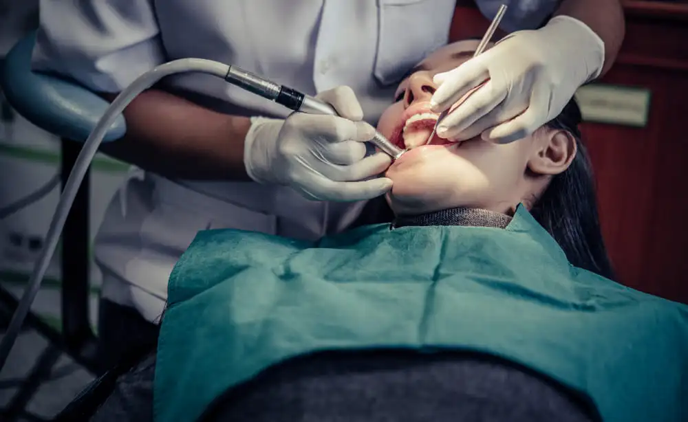 8 Signs Your Wisdom Teeth Need Removal